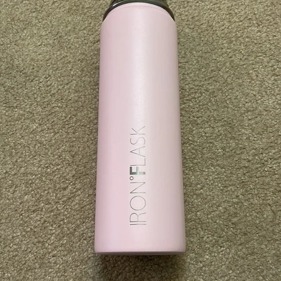22oz Iron Flask insulated water bottle. Rose color. EUC - Picture 2 of 9